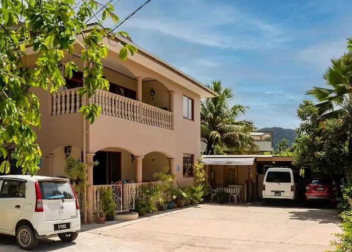 Chez Benoit Self Catering *